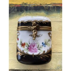 Vintage Limoges Trinket Box w/ Handpaintd Pink Flowers Black  &‎ Heavy Gold Trim